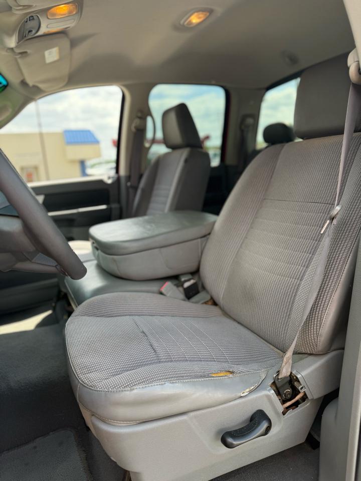 Dodge Ram 1500 2WD Quad Cab 140.5" SLT 2008