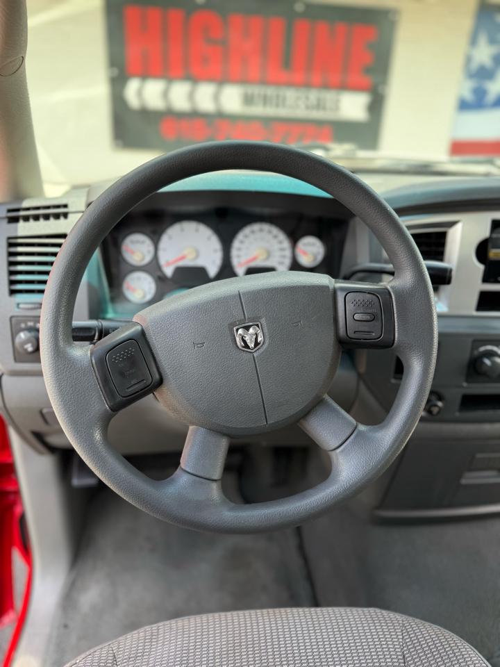 Dodge Ram 1500 2WD Quad Cab 140.5" SLT 2008