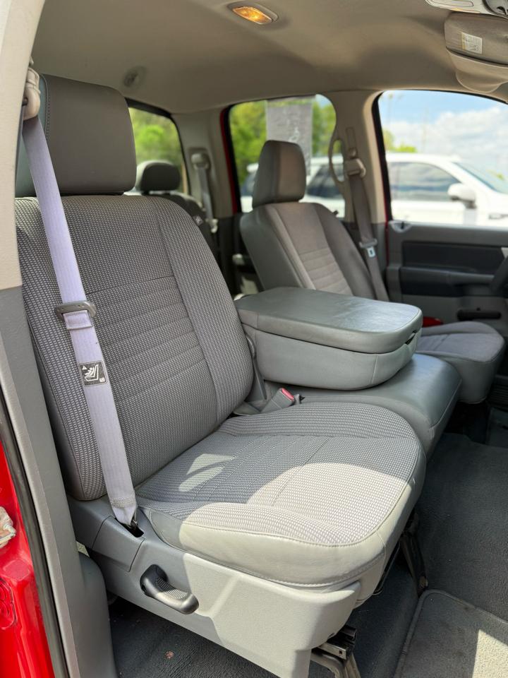 Dodge Ram 1500 2WD Quad Cab 140.5" SLT 2008