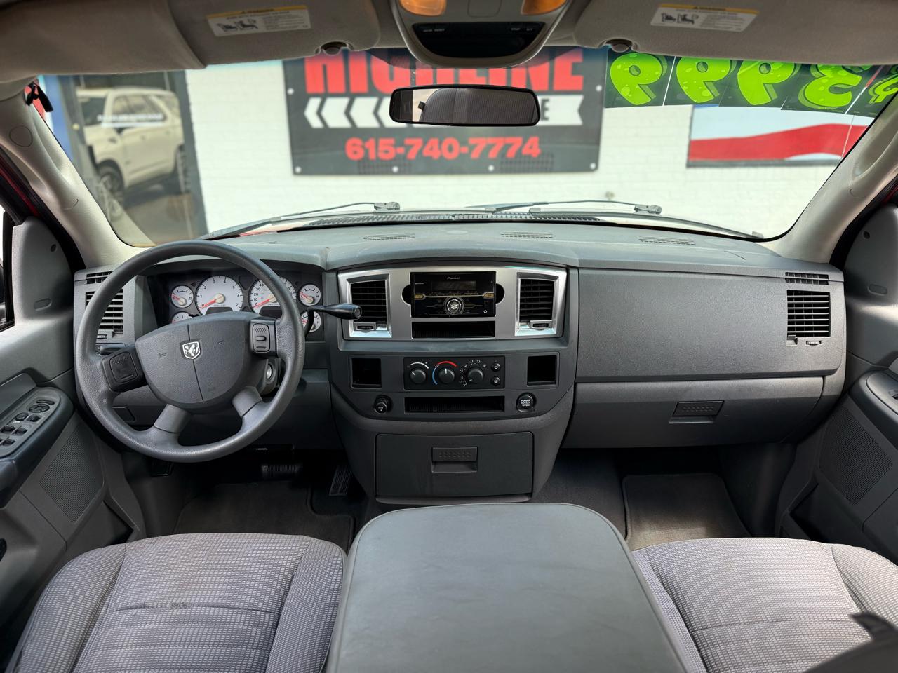 Dodge Ram 1500 2WD Quad Cab 140.5" SLT 2008