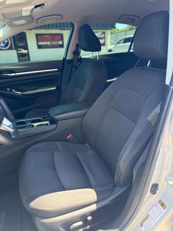 Nissan Altima 2.5 SV Sedan 2023