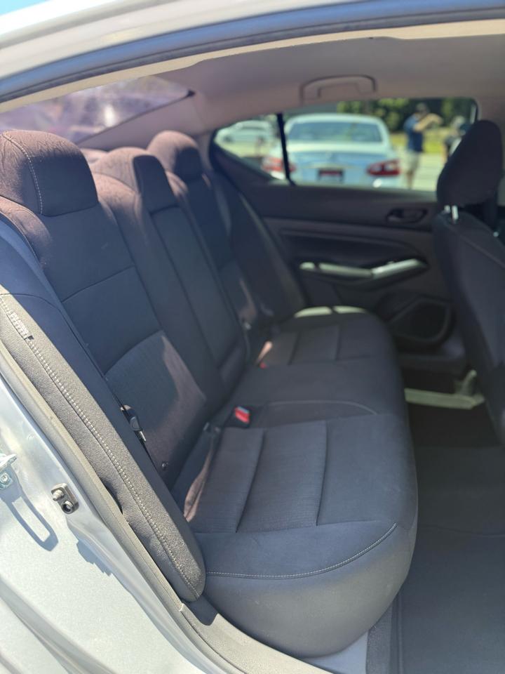 Nissan Altima 2.5 SV Sedan 2023