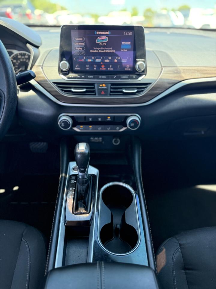 Nissan Altima 2.5 SV Sedan 2023
