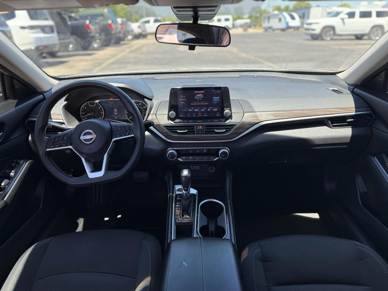 Nissan Altima 2.5 SV Sedan 2023