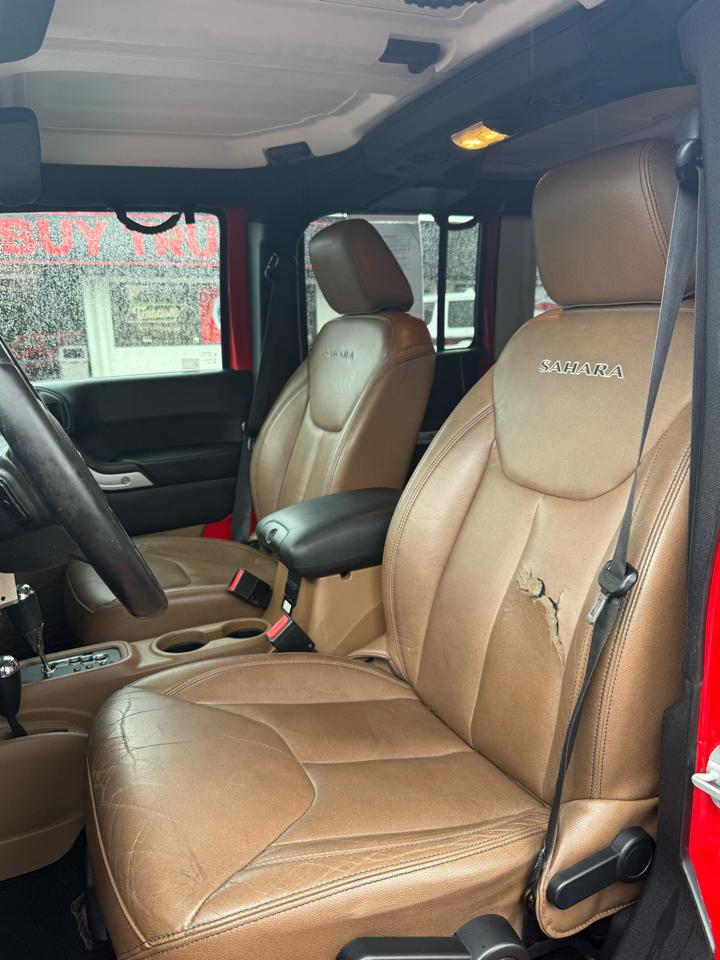 Jeep Wrangler Unlimited 4WD 4dr Sahara 2016