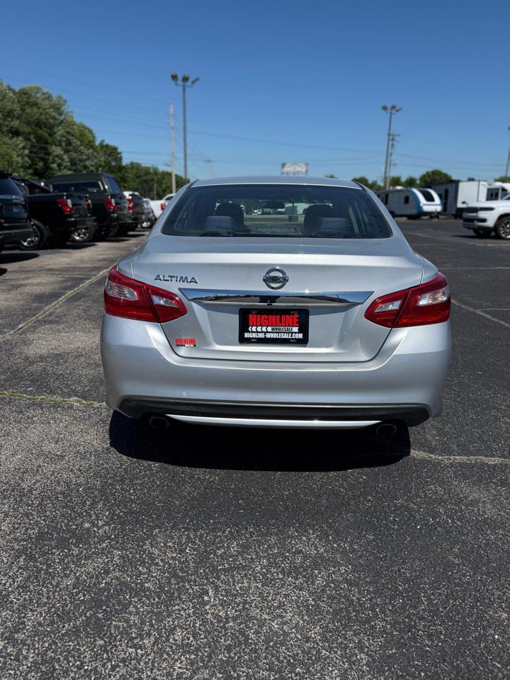 Nissan Altima 2.5 S Sedan 2017