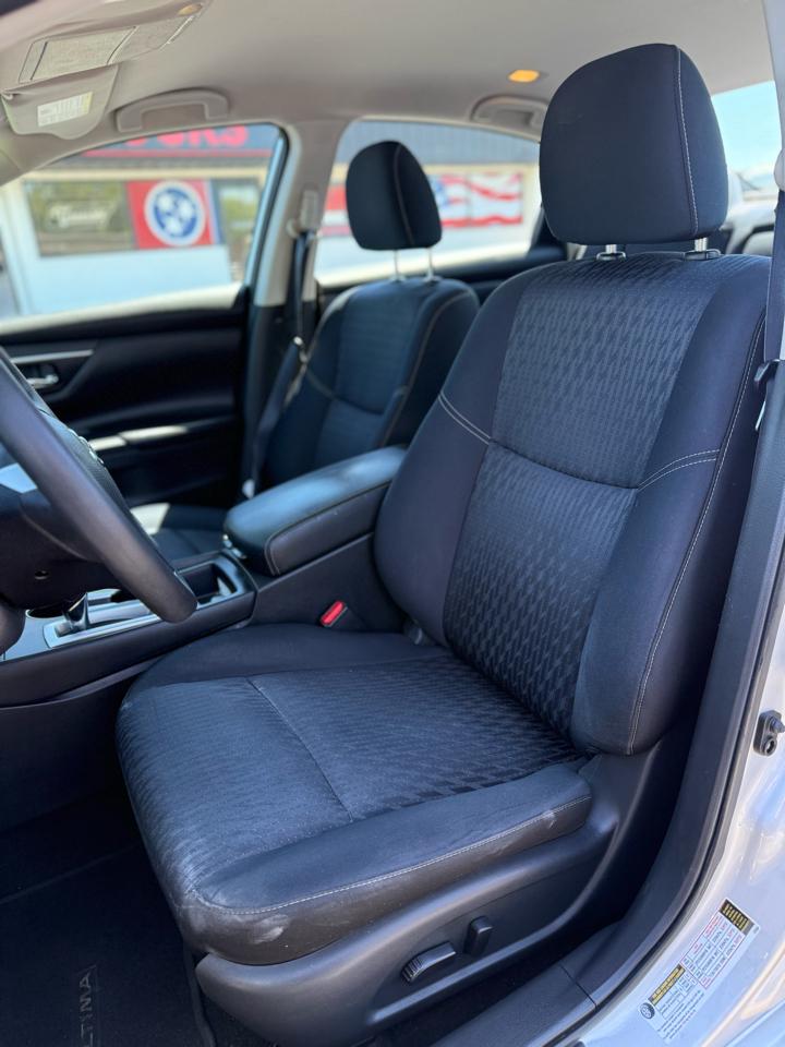 Nissan Altima 2.5 S Sedan 2017