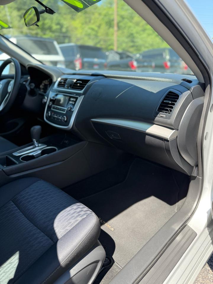 Nissan Altima 2.5 S Sedan 2017