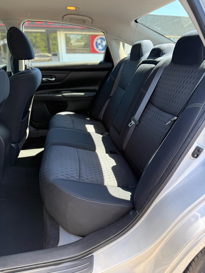 Nissan Altima 2.5 S Sedan 2017