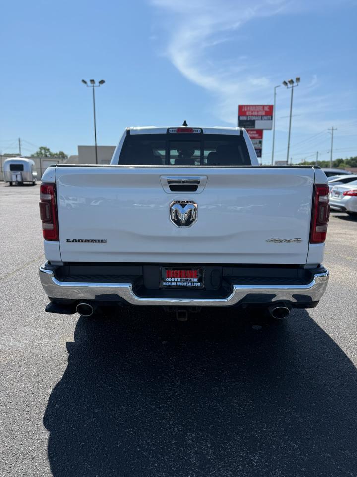 RAM 1500 Laramie 4x4 Crew Cab 5'7" Box 2022
