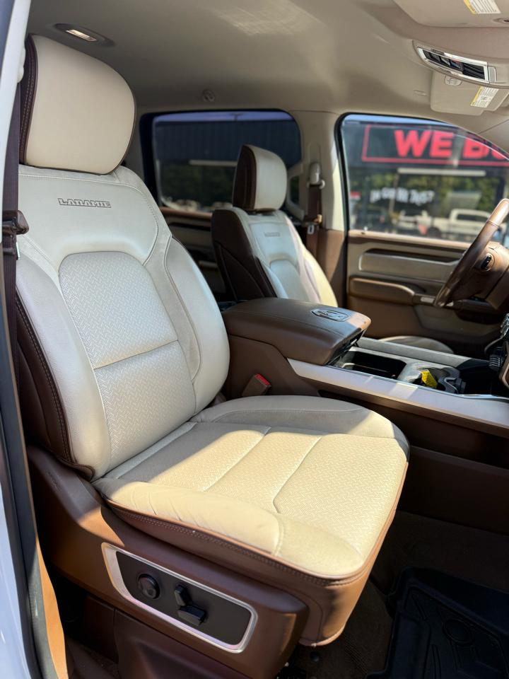 RAM 1500 Laramie 4x4 Crew Cab 5'7" Box 2022