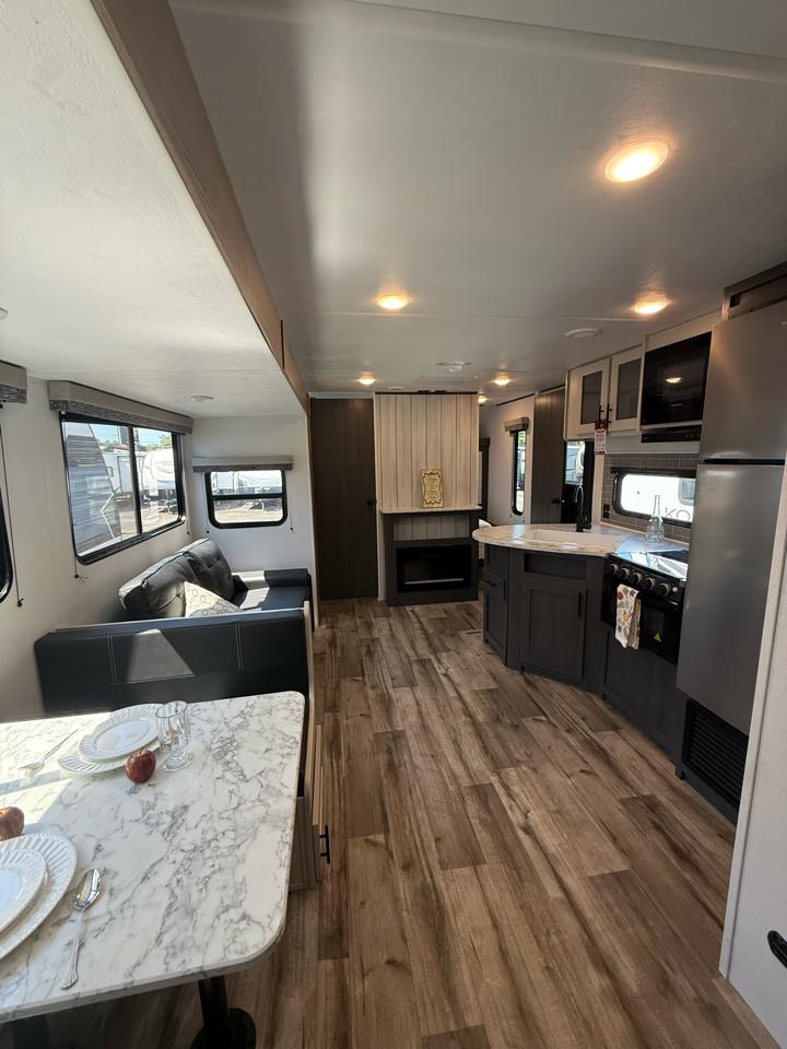 Dutchmen Aspen Trail  2025