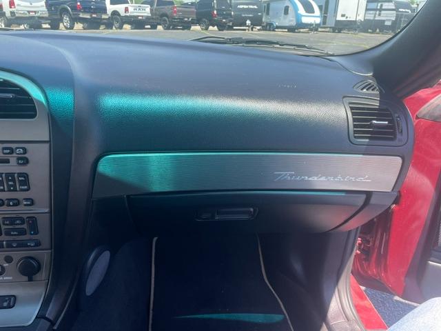 Ford Thunderbird 2dr Convertible Premium 2004