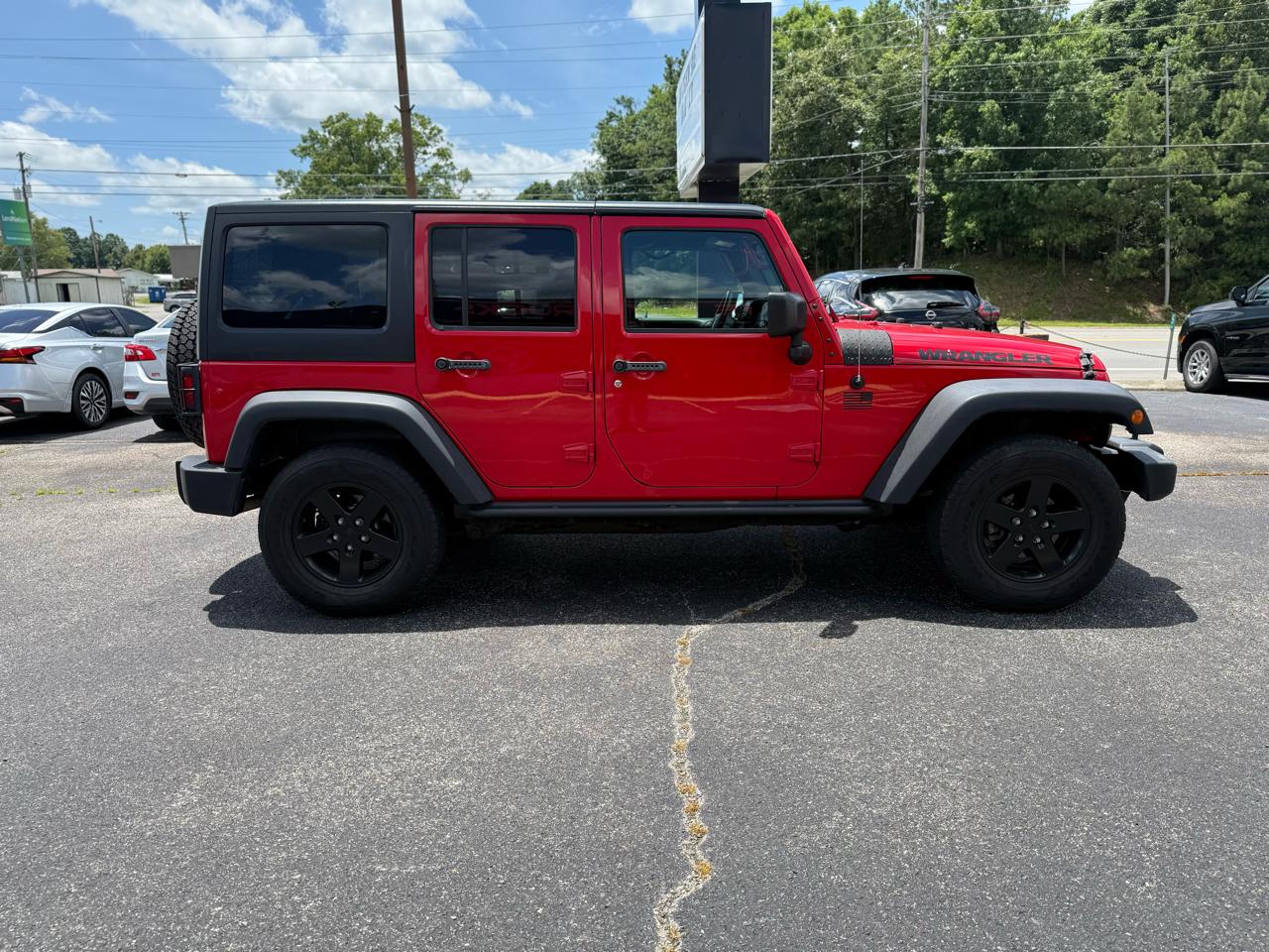Jeep Wrangler Unlimited 4WD 4dr Black Bear *Ltd Avail* 2016