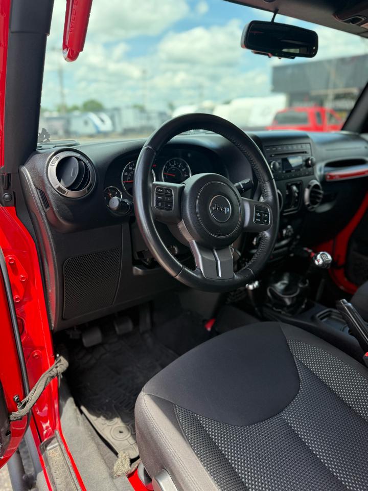 Jeep Wrangler Unlimited 4WD 4dr Black Bear *Ltd Avail* 2016