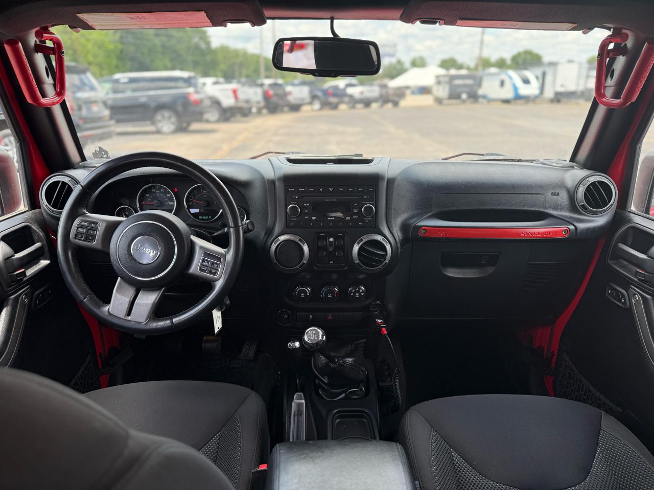 Jeep Wrangler Unlimited 4WD 4dr Black Bear *Ltd Avail* 2016