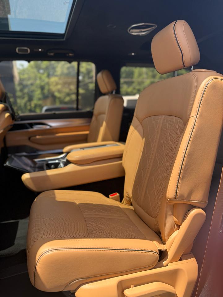 Jeep Grand Wagoneer Series III 4x4 2022