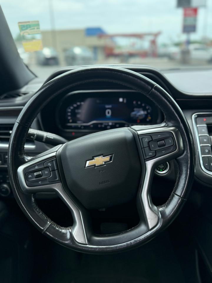 Chevrolet Suburban 4WD 4dr LT 2022