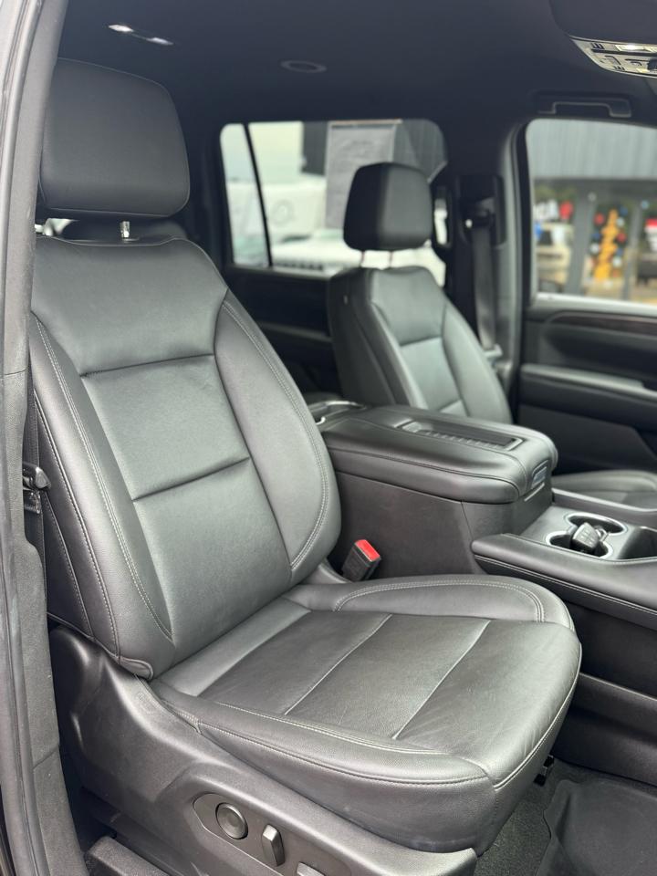 Chevrolet Suburban 4WD 4dr LT 2022