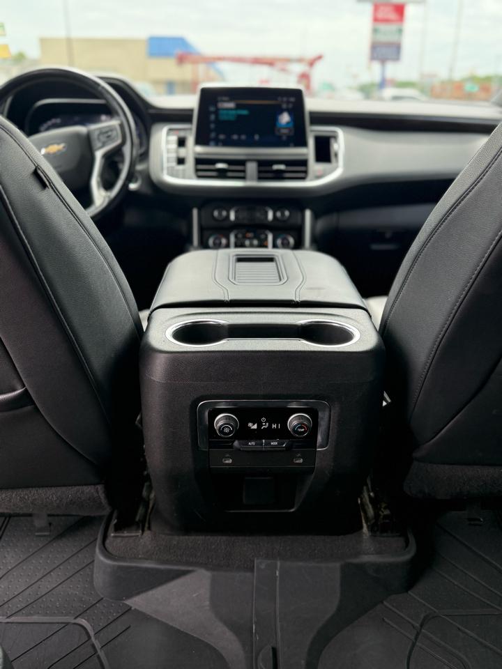 Chevrolet Suburban 4WD 4dr LT 2022