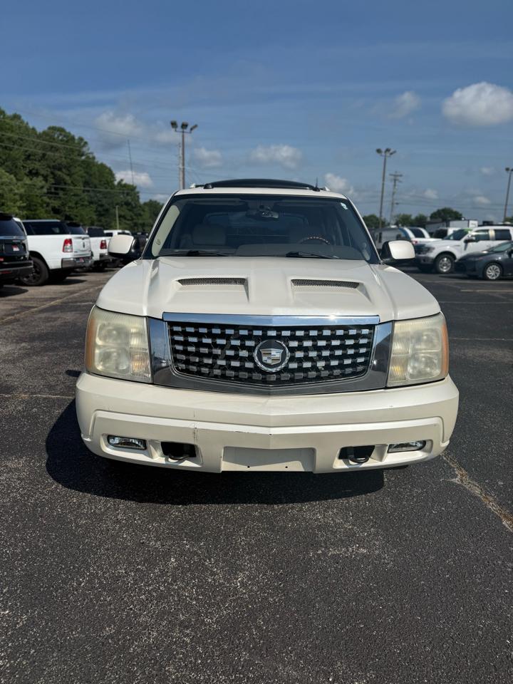 Used Car 2005 Cadillac Escalade Ext  4dr Awd For Sale Under $10,000 In Dickson, Tennessee