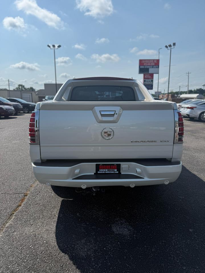 Used Car 2005 Cadillac Escalade Ext  4dr Awd For Sale Under $10,000 In Dickson, Tennessee