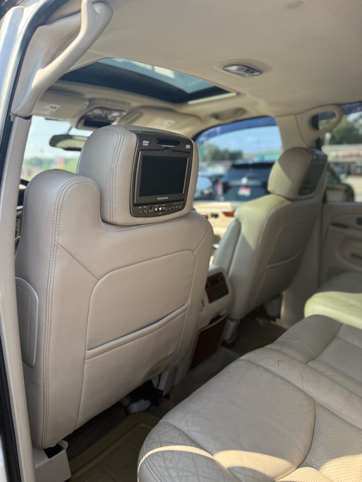 Used Car 2005 Cadillac Escalade Ext  4dr Awd For Sale Under $10,000 In Dickson, Tennessee