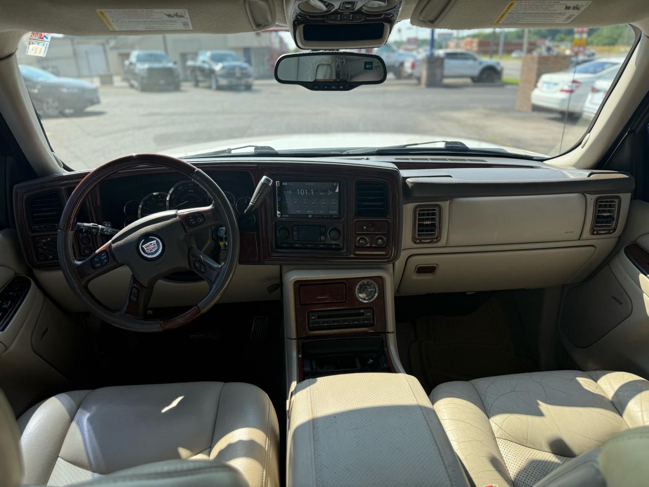 Used Car 2005 Cadillac Escalade Ext  4dr Awd For Sale Under $10,000 In Dickson, Tennessee