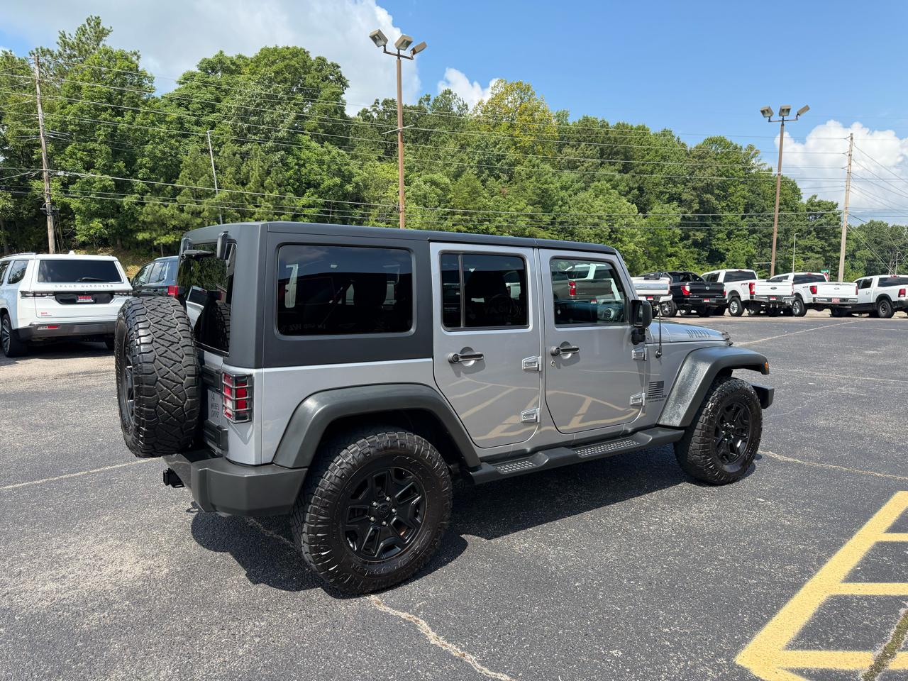 Jeep Wrangler Unlimited 4WD 4dr Willys Wheeler 2015