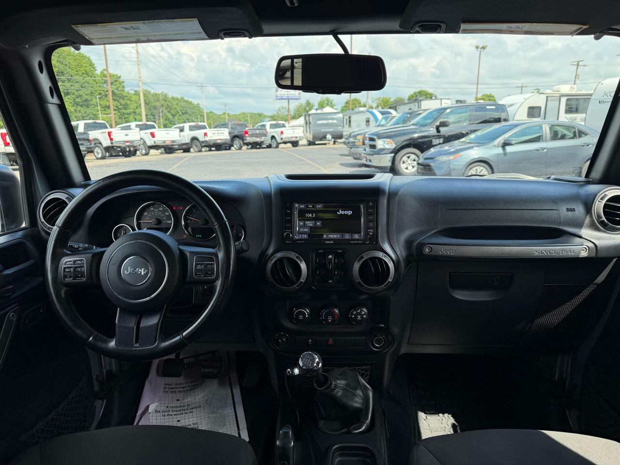 Jeep Wrangler Unlimited 4WD 4dr Willys Wheeler 2015