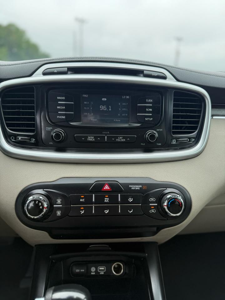 Kia Sorento LX V6 AWD 2017