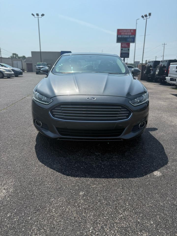 Ford Fusion 4dr Sdn SE FWD 2016