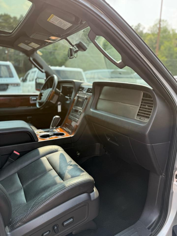 Lincoln Navigator 2WD 4dr 2012
