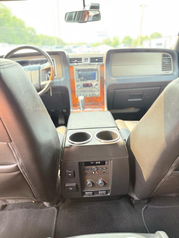 Lincoln Navigator 2WD 4dr 2012