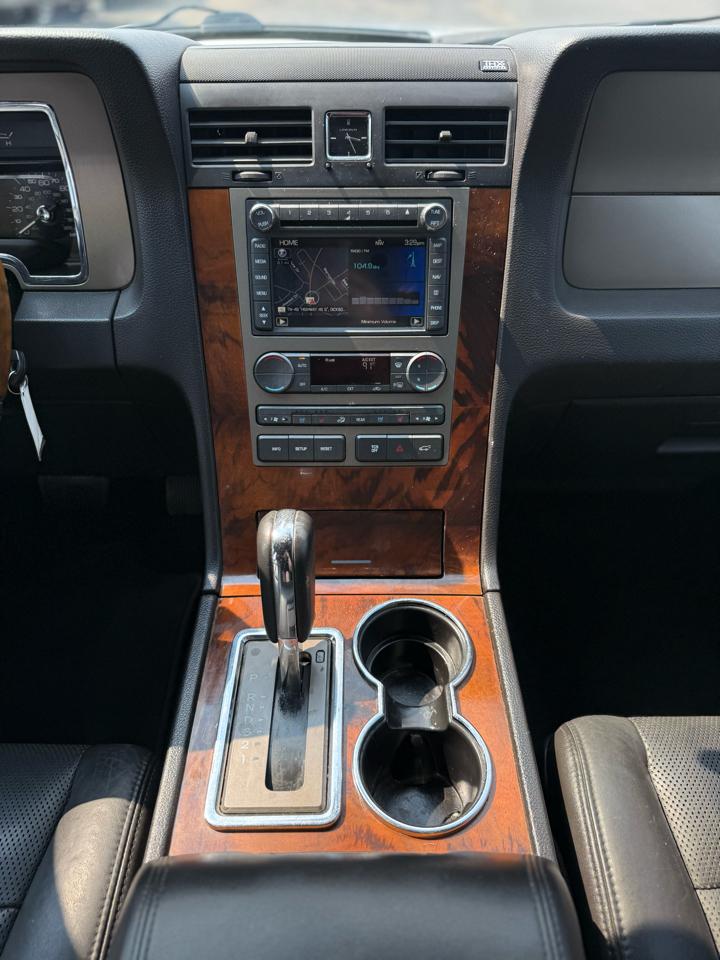 Lincoln Navigator 2WD 4dr 2012