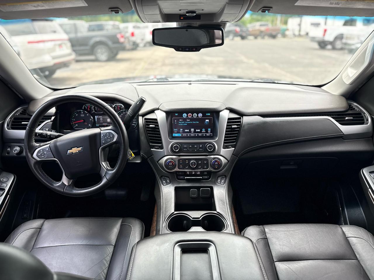Chevrolet Suburban 2WD 4dr 1500 LT 2018