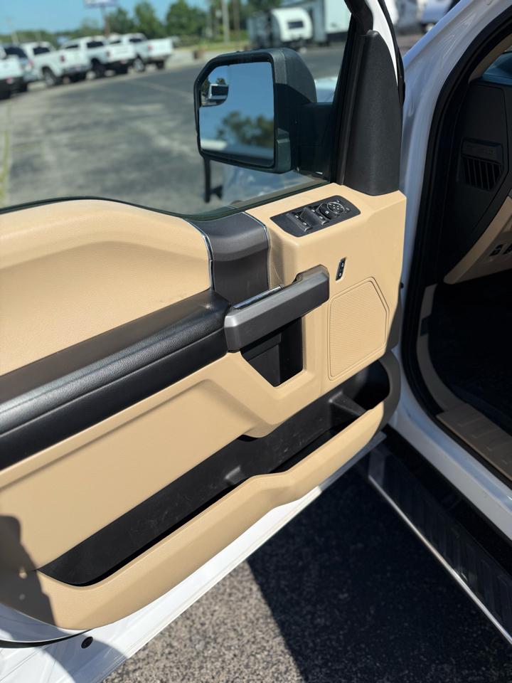 Ford F-150 XLT 4WD 2020
