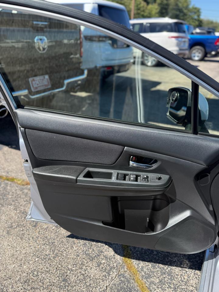 Subaru Impreza Wagon 5dr Auto 2.0i Sport Premium 2014