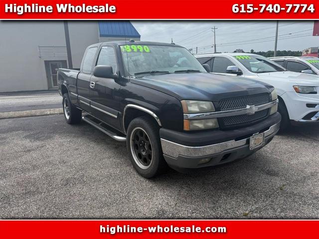 Black 2005 Chevrolet Silverado 1500 Pickup Truck Four-Wheel Drive 4-Speed Automatic Overdrive