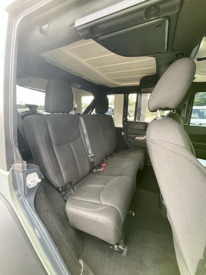 Jeep Wrangler Unlimited 4WD 4dr Sport 2016