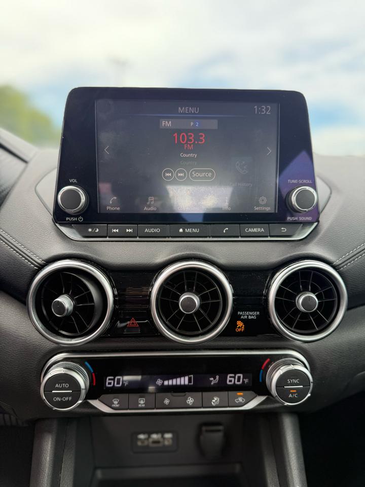 Nissan Sentra SV CVT 2021