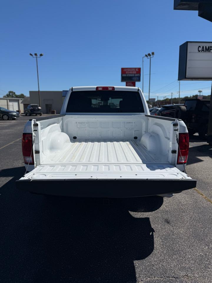 RAM 1500 Classic Tradesman 4x4 Crew Cab 5'7" Box 2019