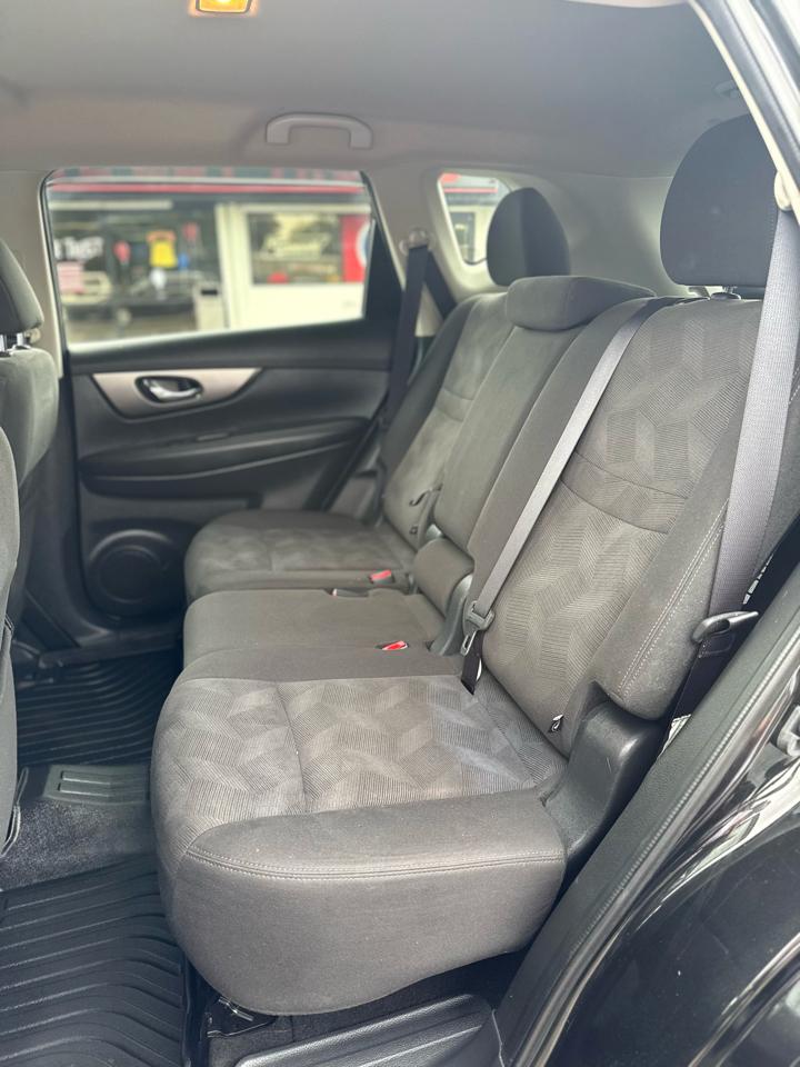 Nissan Rogue AWD 4dr SV 2016