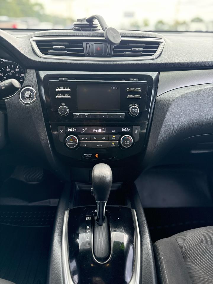 Nissan Rogue AWD 4dr SV 2016