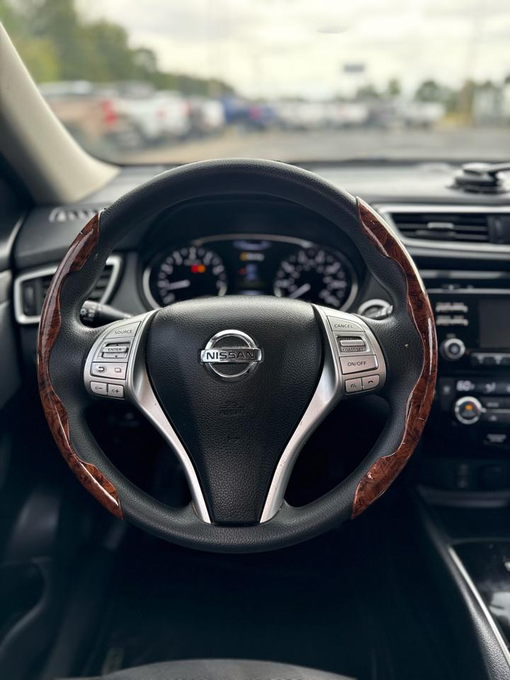 Nissan Rogue AWD 4dr SV 2016