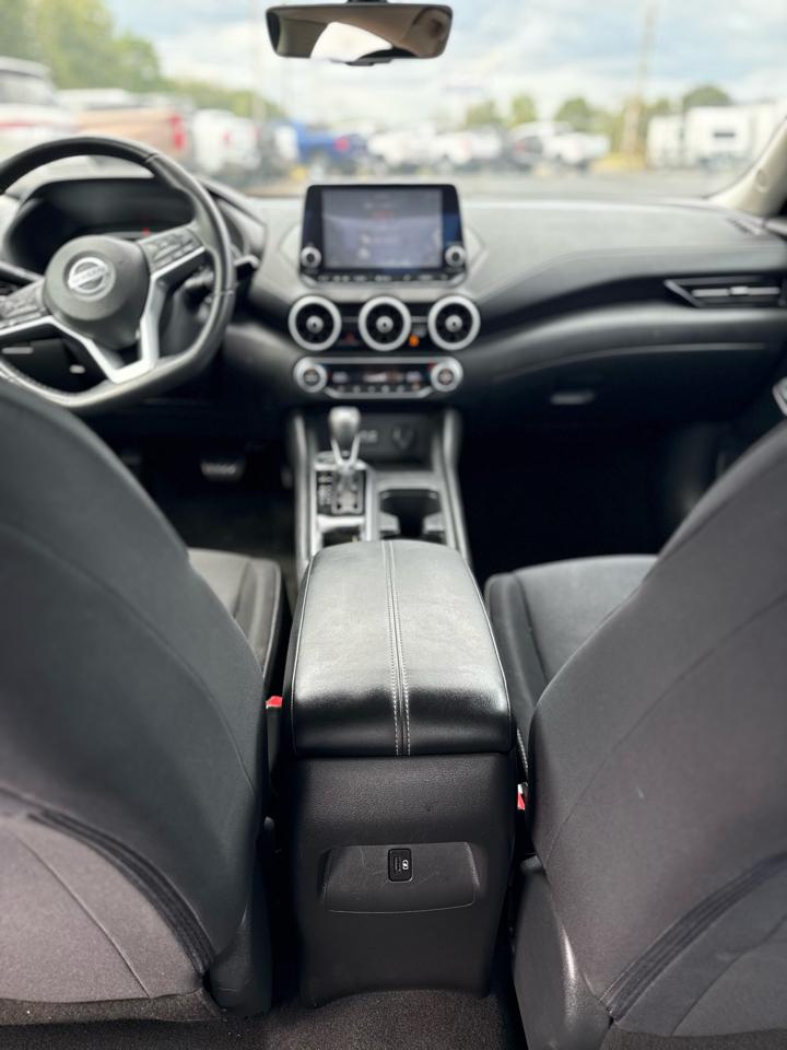 Nissan Sentra SV CVT 2020
