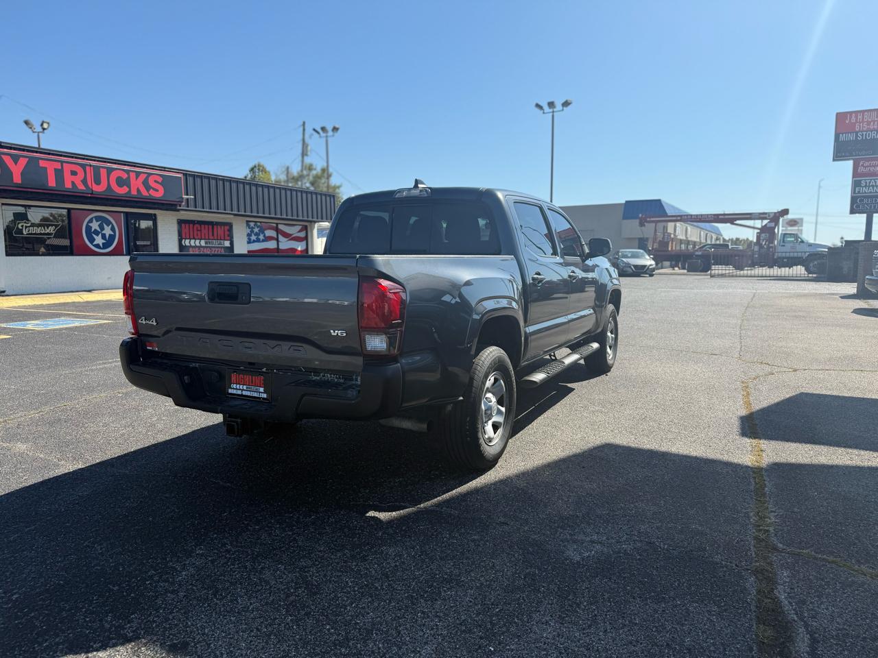 Toyota Tacoma 4WD TRD Off Road Double Cab 5' Bed V6 MT (Natl) 2022