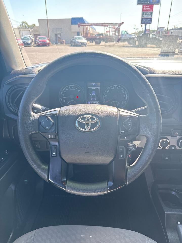 Toyota Tacoma 4WD TRD Off Road Double Cab 5' Bed V6 MT (Natl) 2022