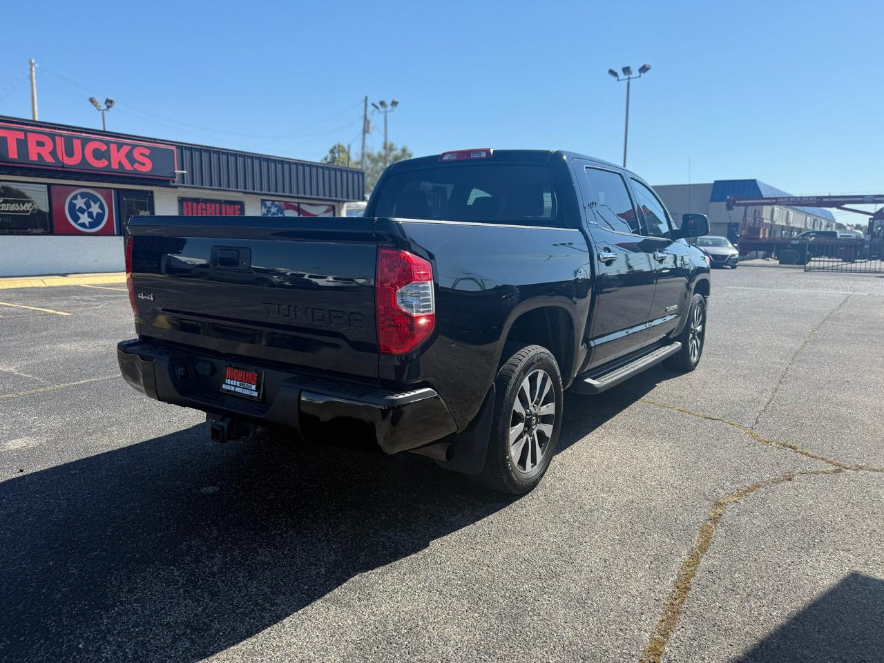 Toyota Tundra Limited CrewMax 5.7L FFV 4WD 2018