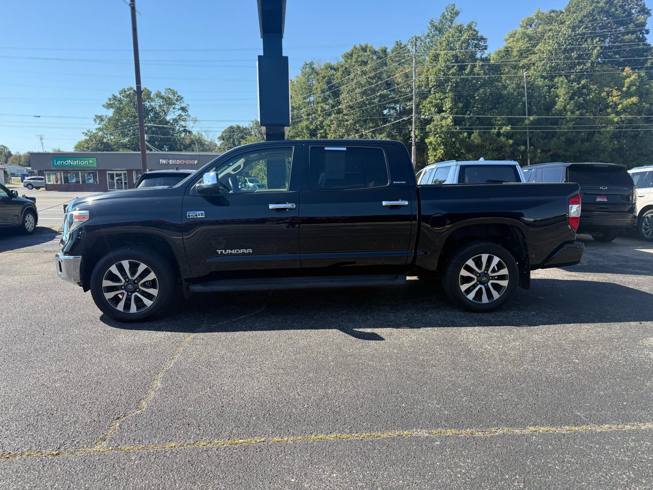 Toyota Tundra Limited CrewMax 5.7L FFV 4WD 2018